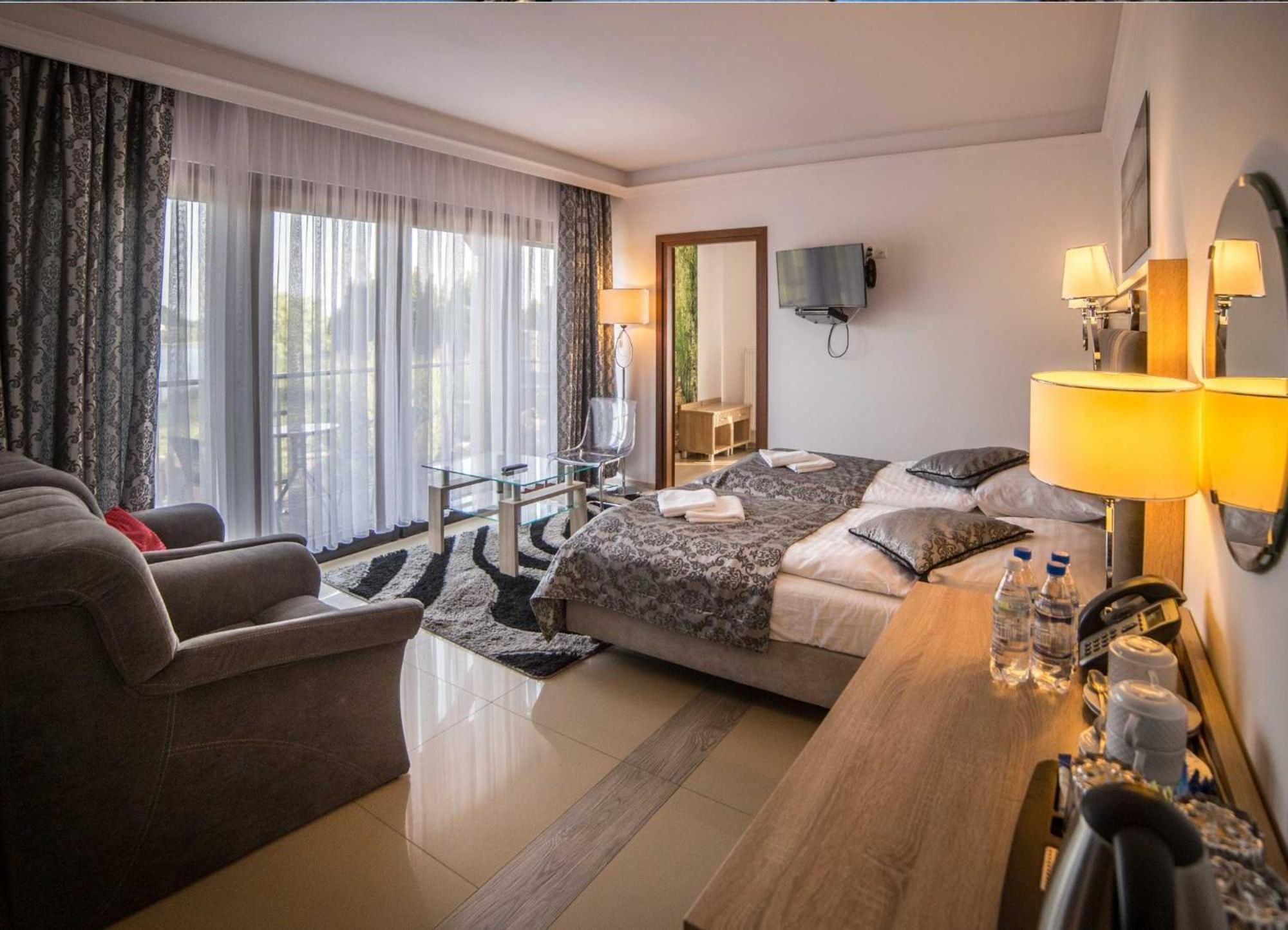 Wichrowe Wzgorze Chmielno Hotel Kültér fotó